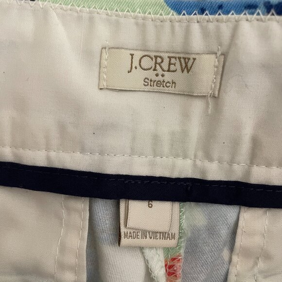 J. Crew floral chino shorts Size 6 - Picture 6 of 7